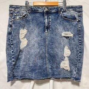 Love & Legend Distressed Denim Mini Skirt | Raw Edge Y2K Streetwear Vibes XL